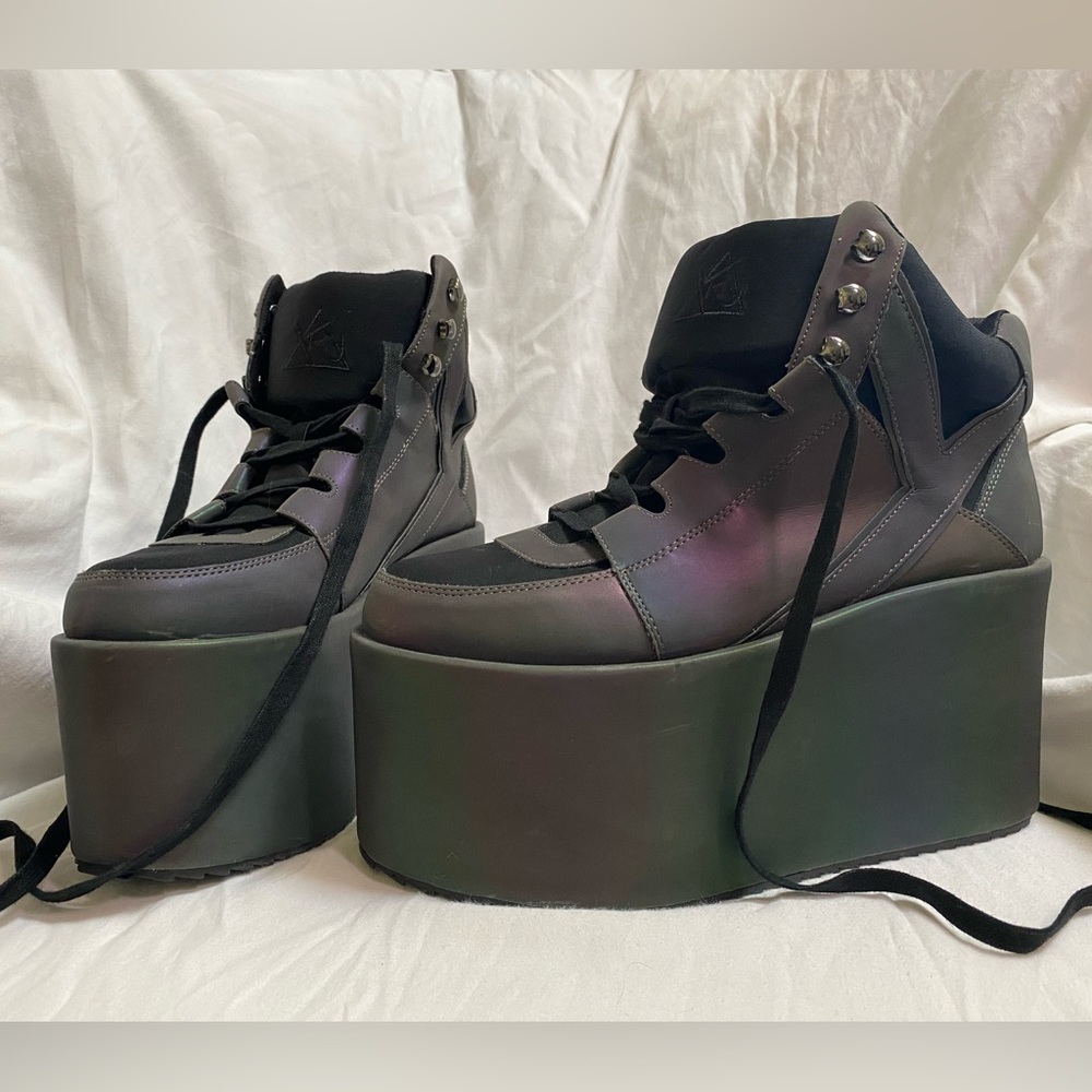 YRU QOZMO REFLECTIVE PLATFORMS SIZE 10